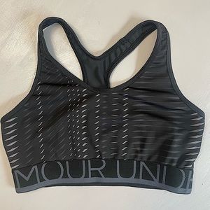 Under Armour Racer Back Sports Bra - Women’s Size Small